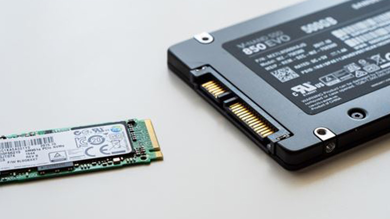 apakah laptop bisa ganti HDD ke SSD